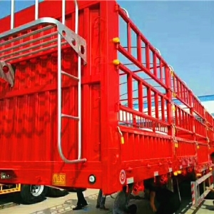 Warehouse Fence Semi-Trailers