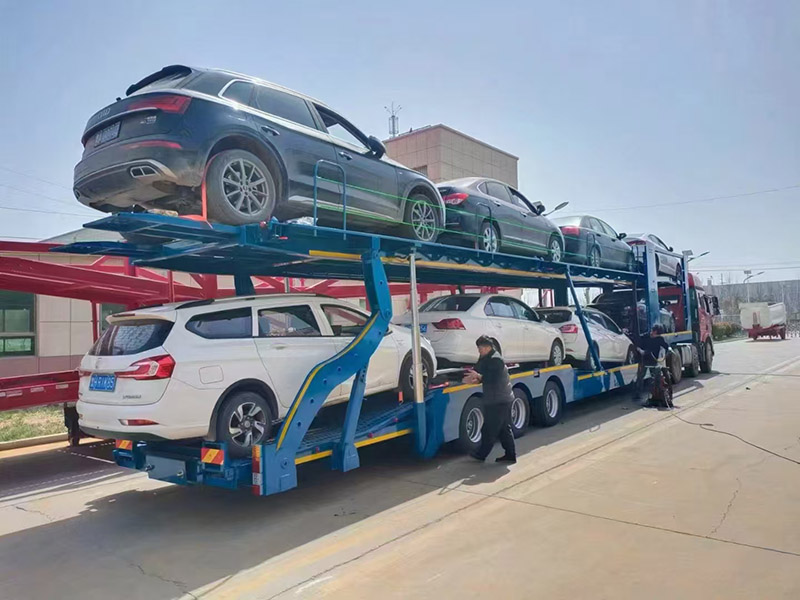 轿运运输车