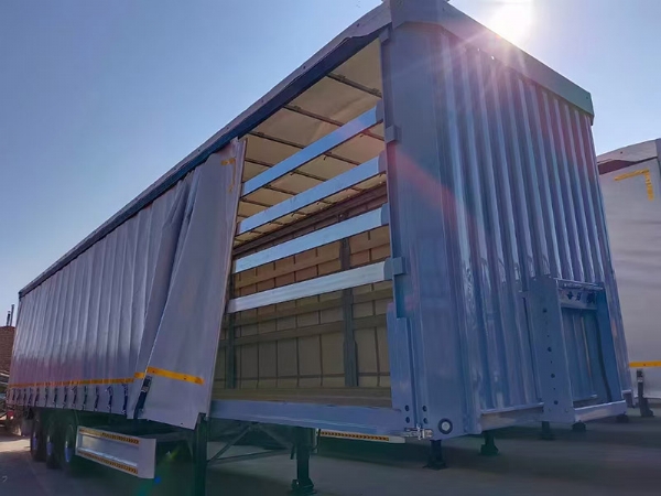 侧帘集装箱半挂车