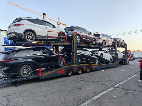 轿运运输车