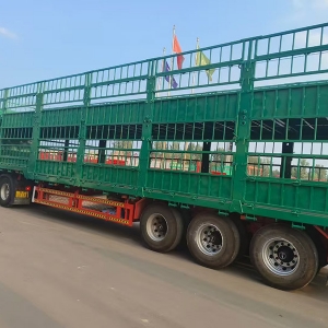 畜牧运输半挂车