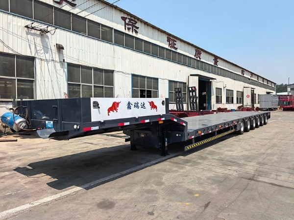 出口低平板半挂车