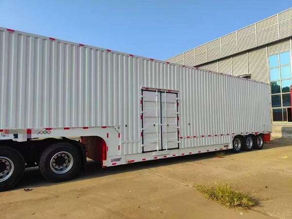 集装箱半挂车
